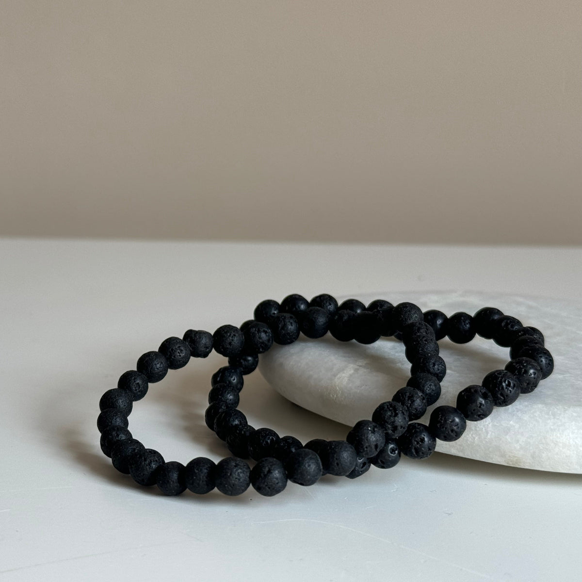 Lavasteen armband 8 mm kraal
