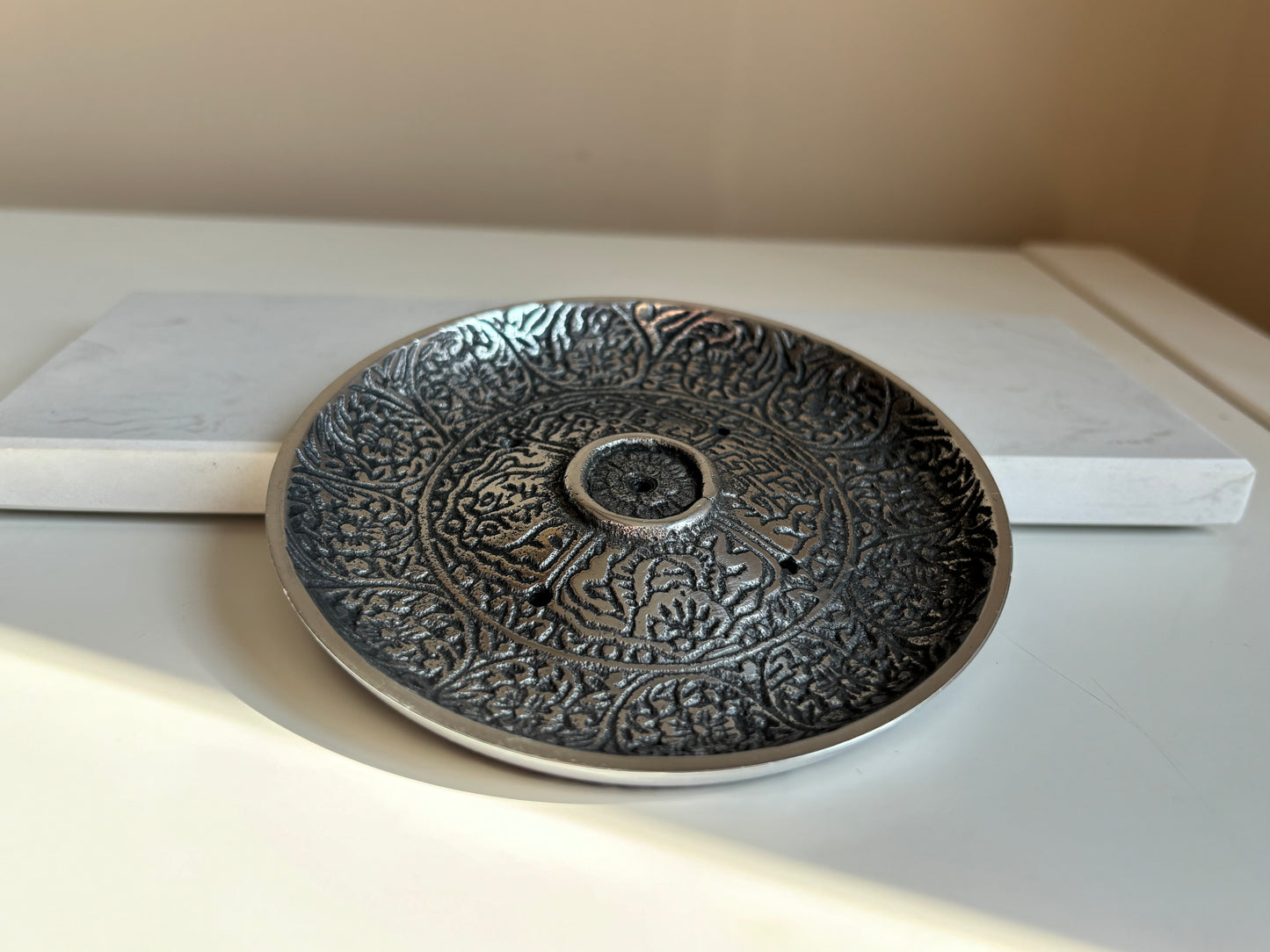 Wierookbrander, zilverkleurig