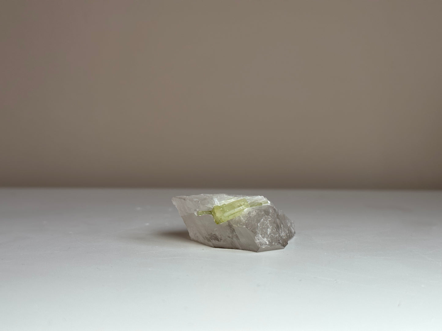 Groene toermalijn, ruw stukje