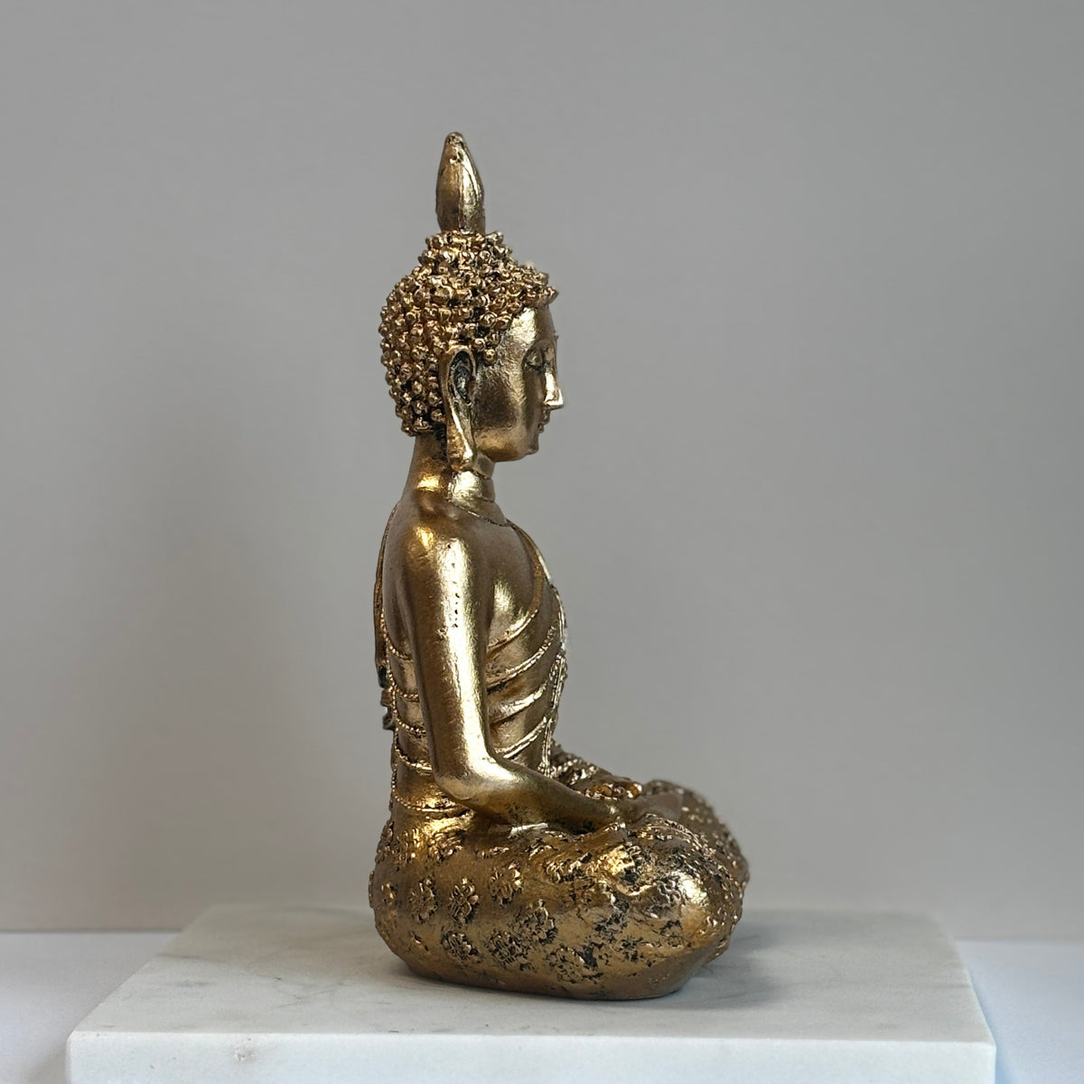 Gouden boeddha - zij aanzicht