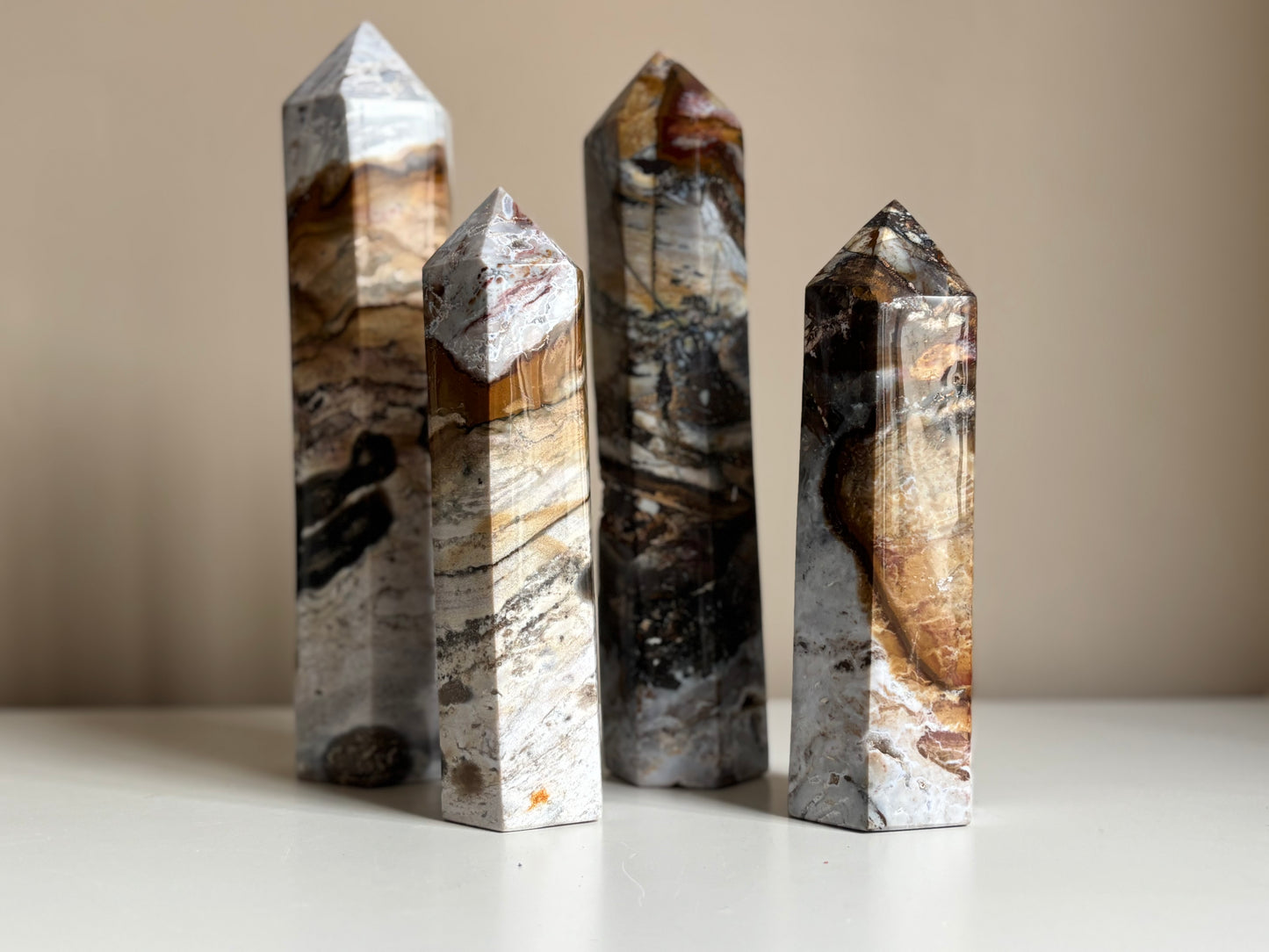 Oceaan jaspis, obelisk