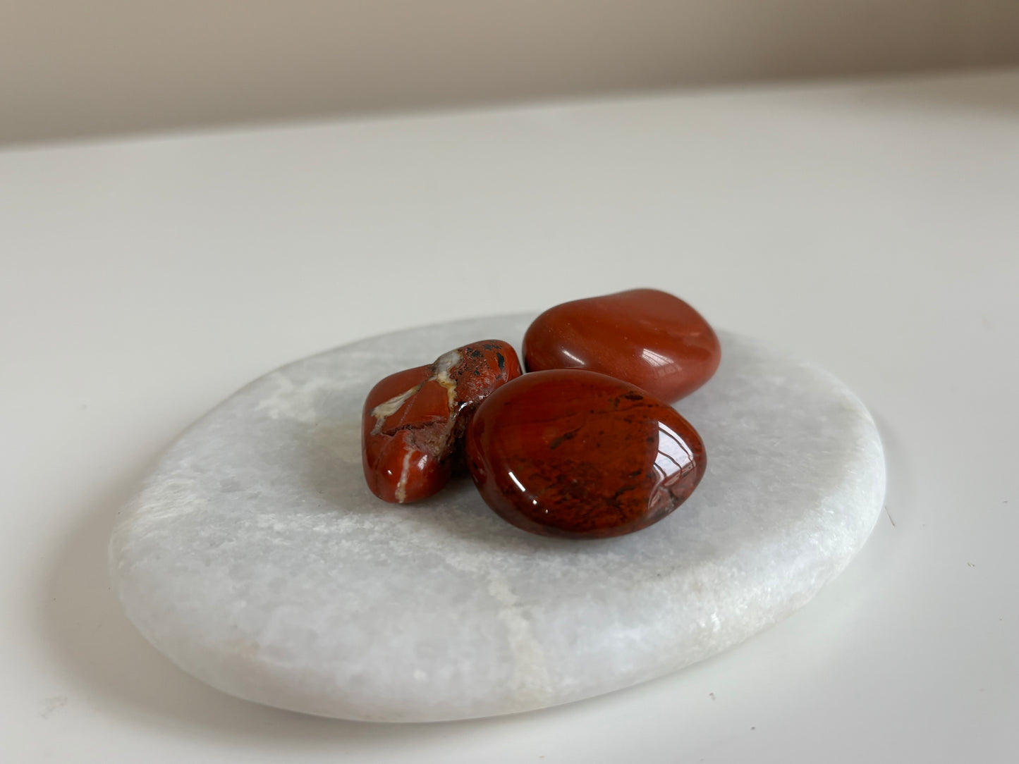 Jaspis rood, trommelsteen