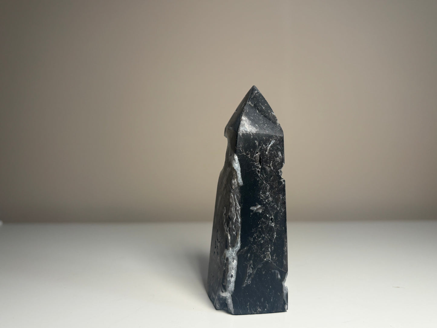 36. Sphaleriet, obelisk