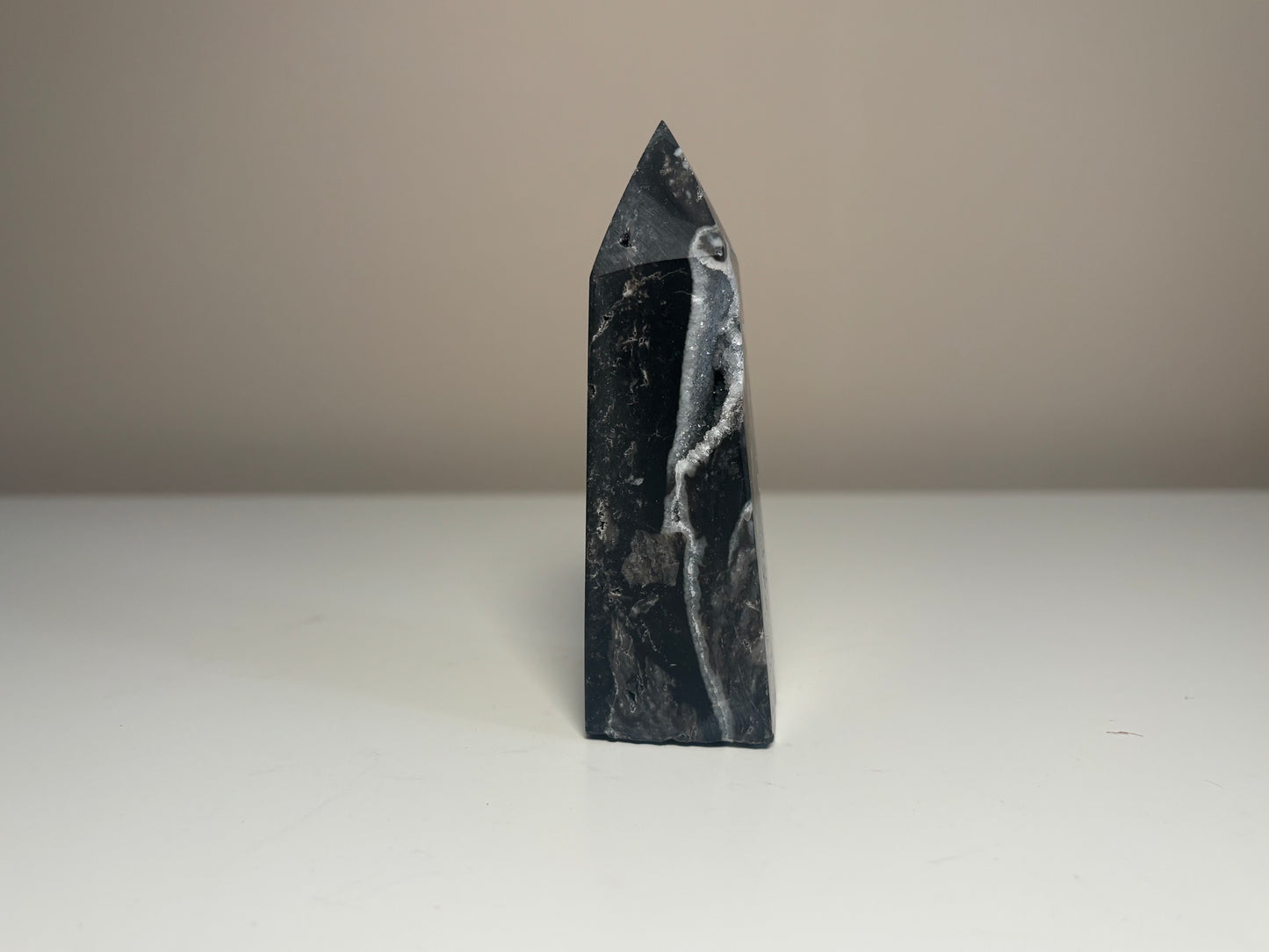 36. Sphaleriet, obelisk