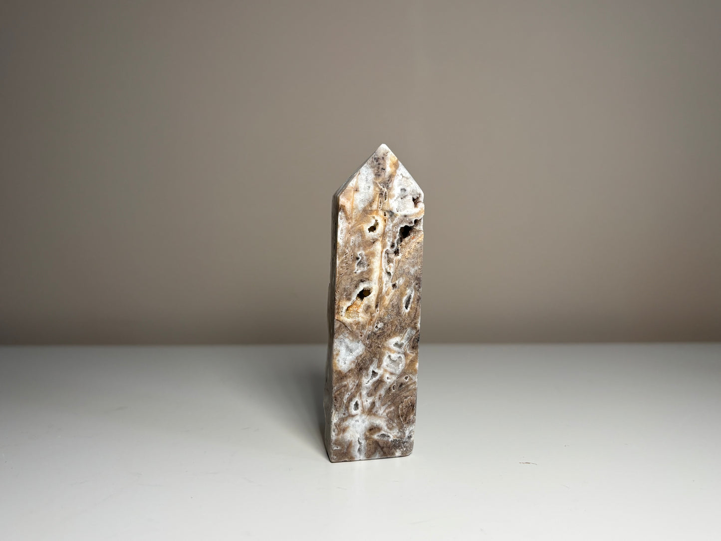 3. Sphaleriet, obelisk