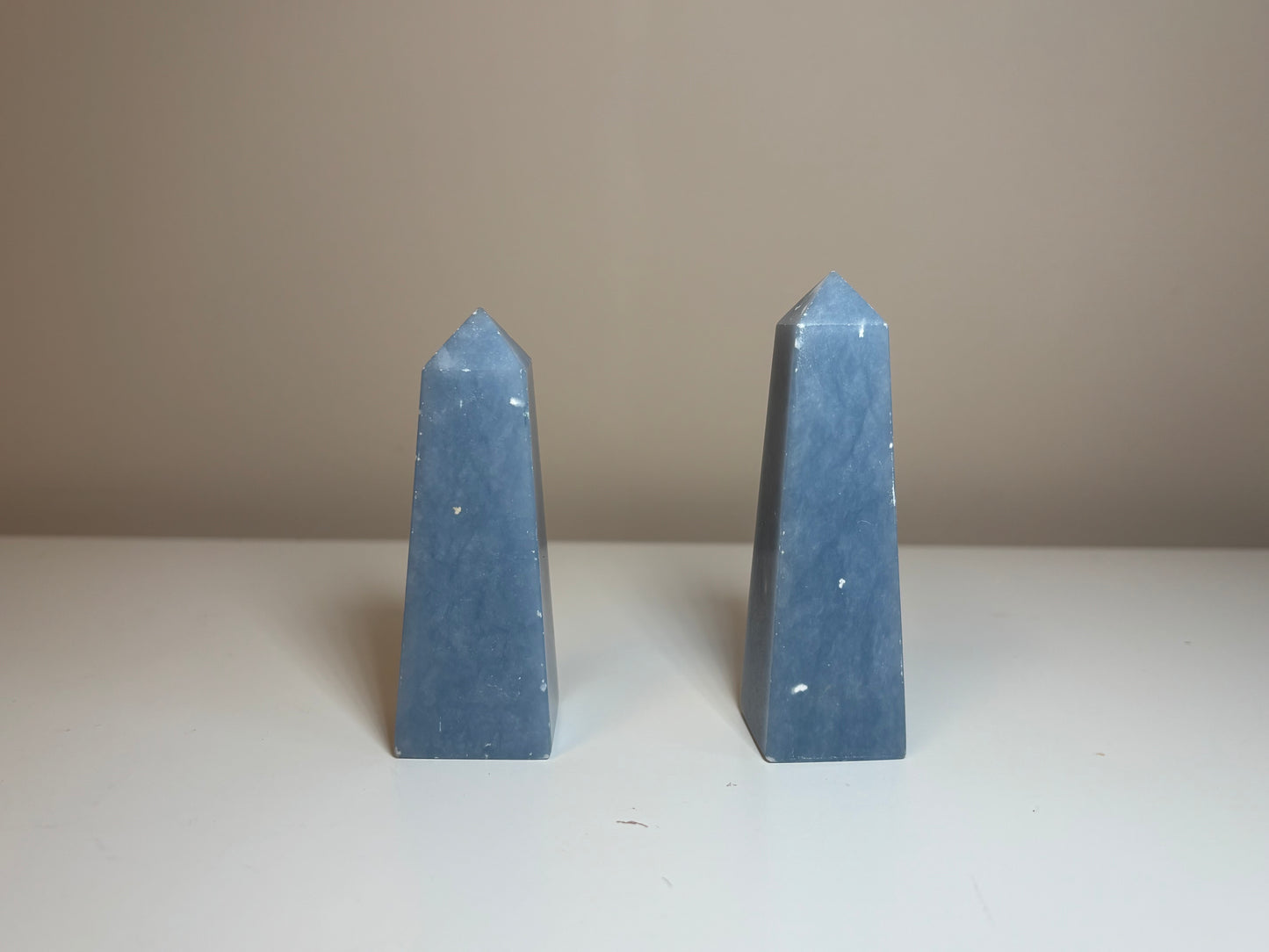 Angeliet, obelisk