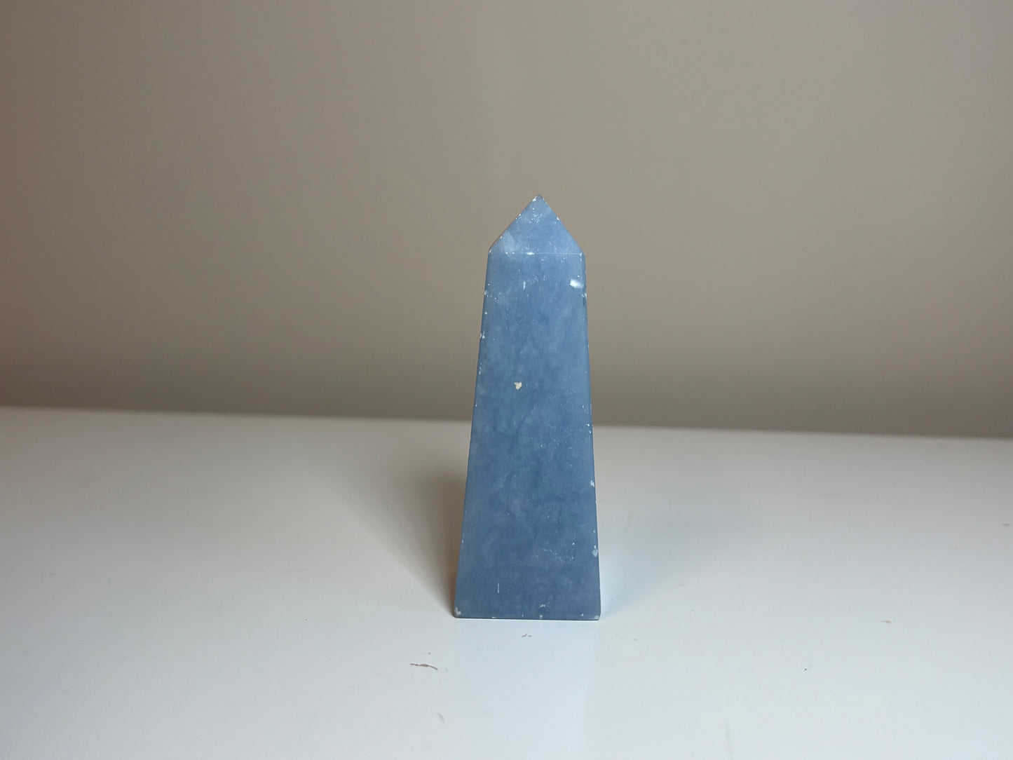Angeliet, obelisk
