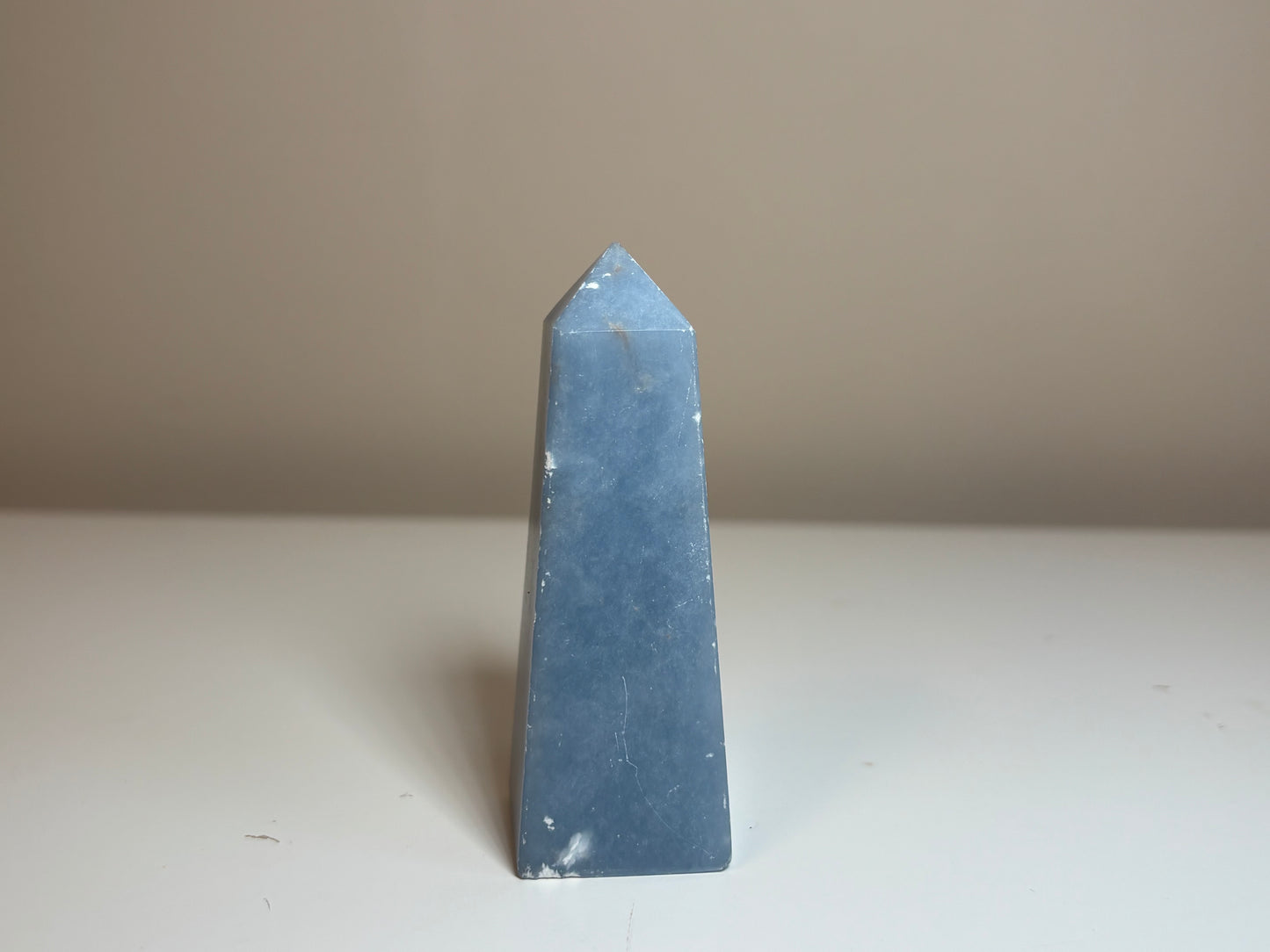 Angeliet, obelisk