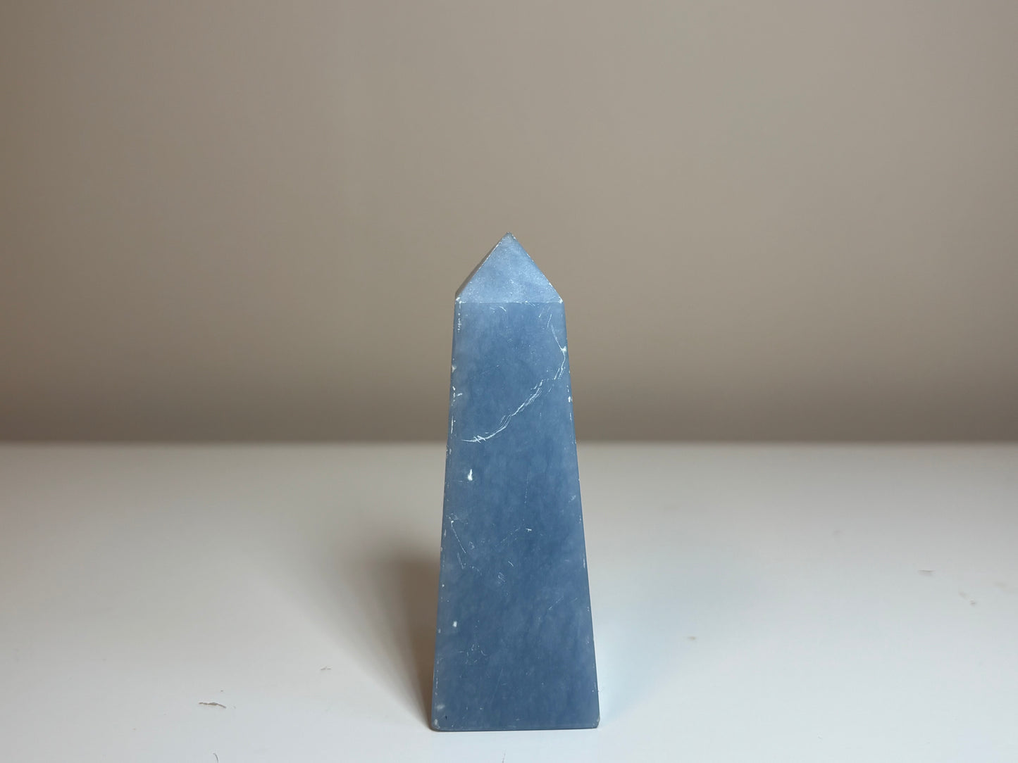 Angeliet, obelisk