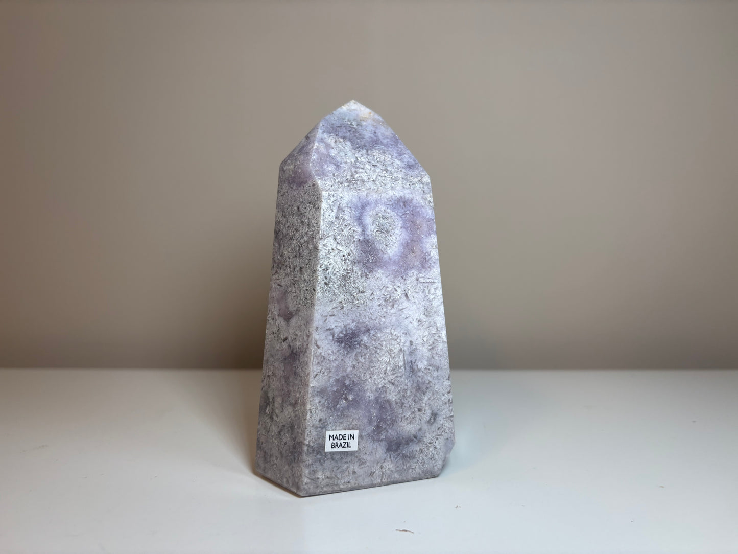 Amethist roze, obelisk, nummer 5.