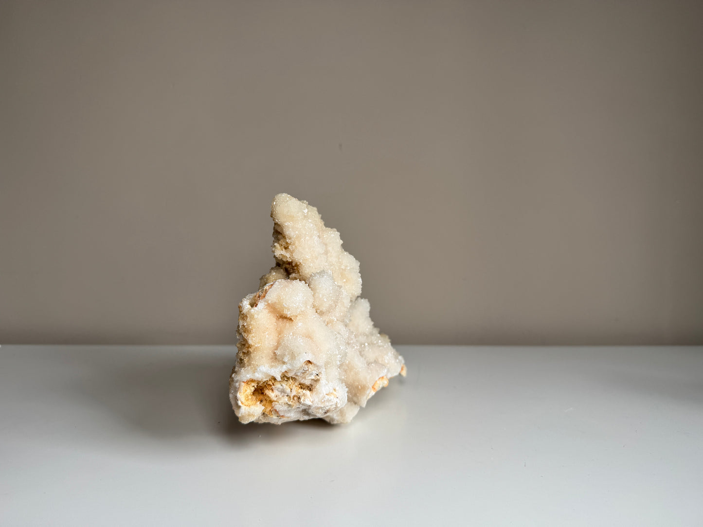 Calciet wit, ruw stuk