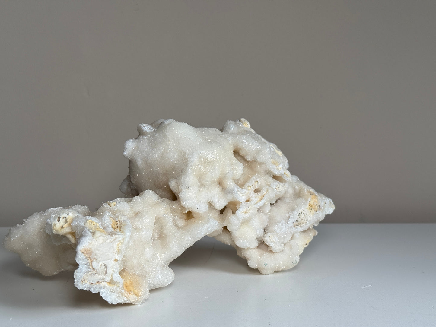 Calciet wit, ruw stuk