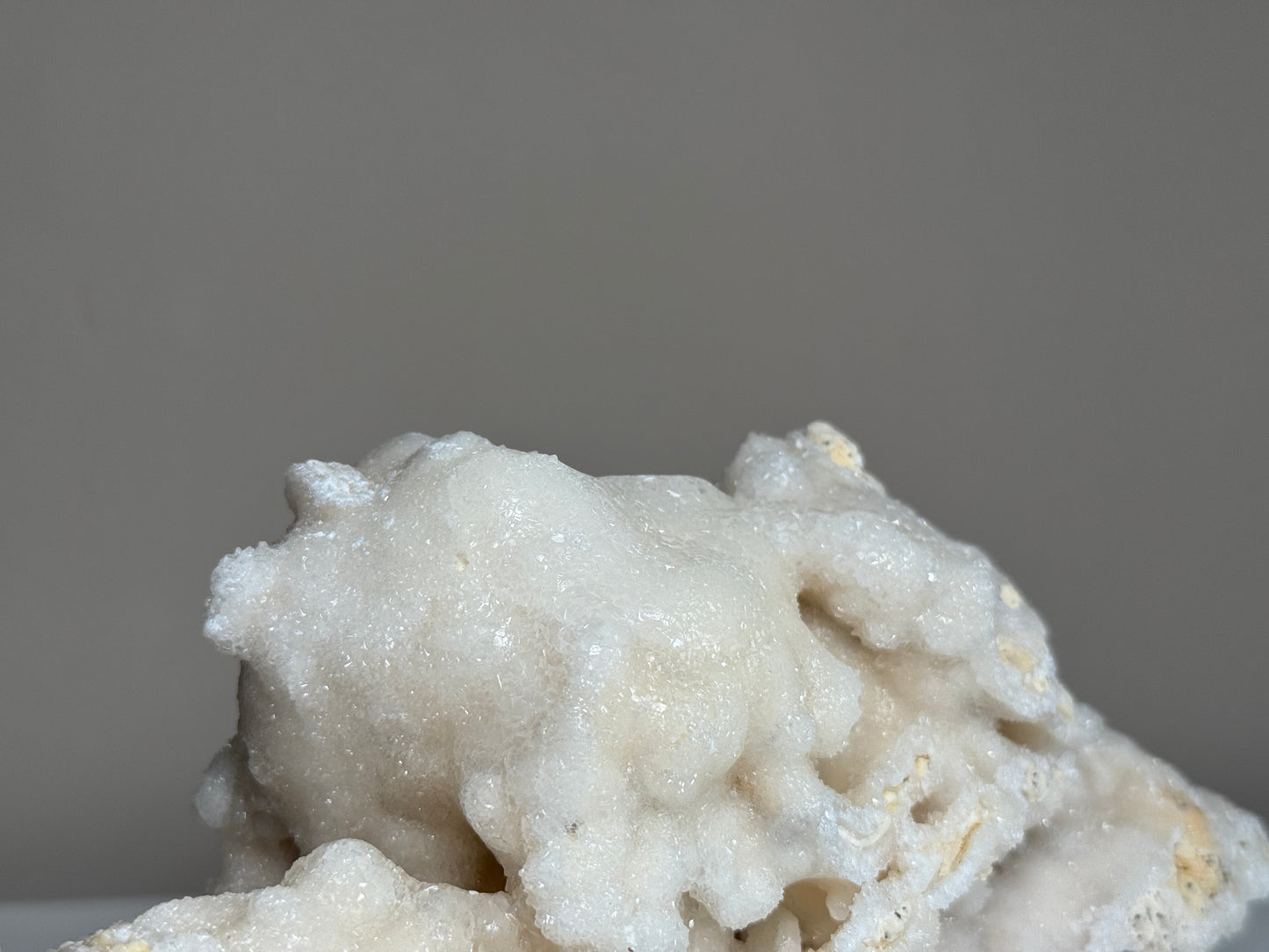Calciet wit, ruw stuk