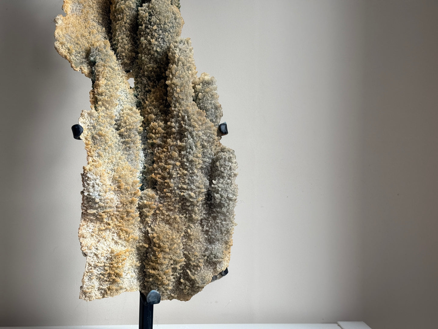 Chalcedoon, statement piece