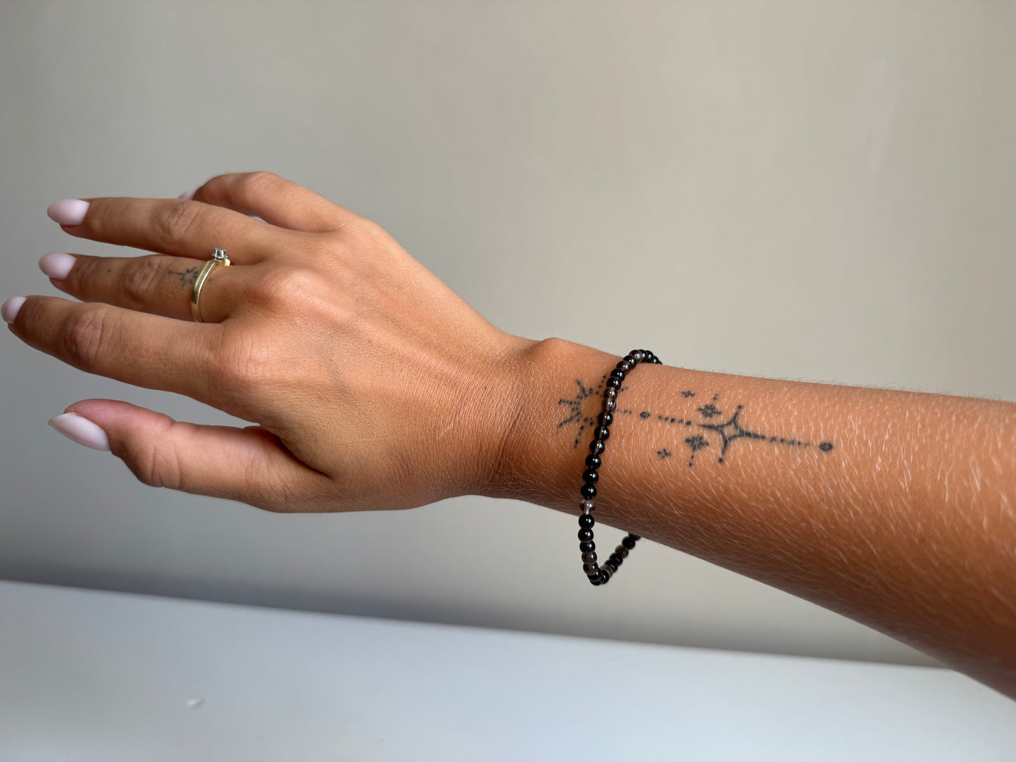 Rookkwarts armband 4 mm kraal