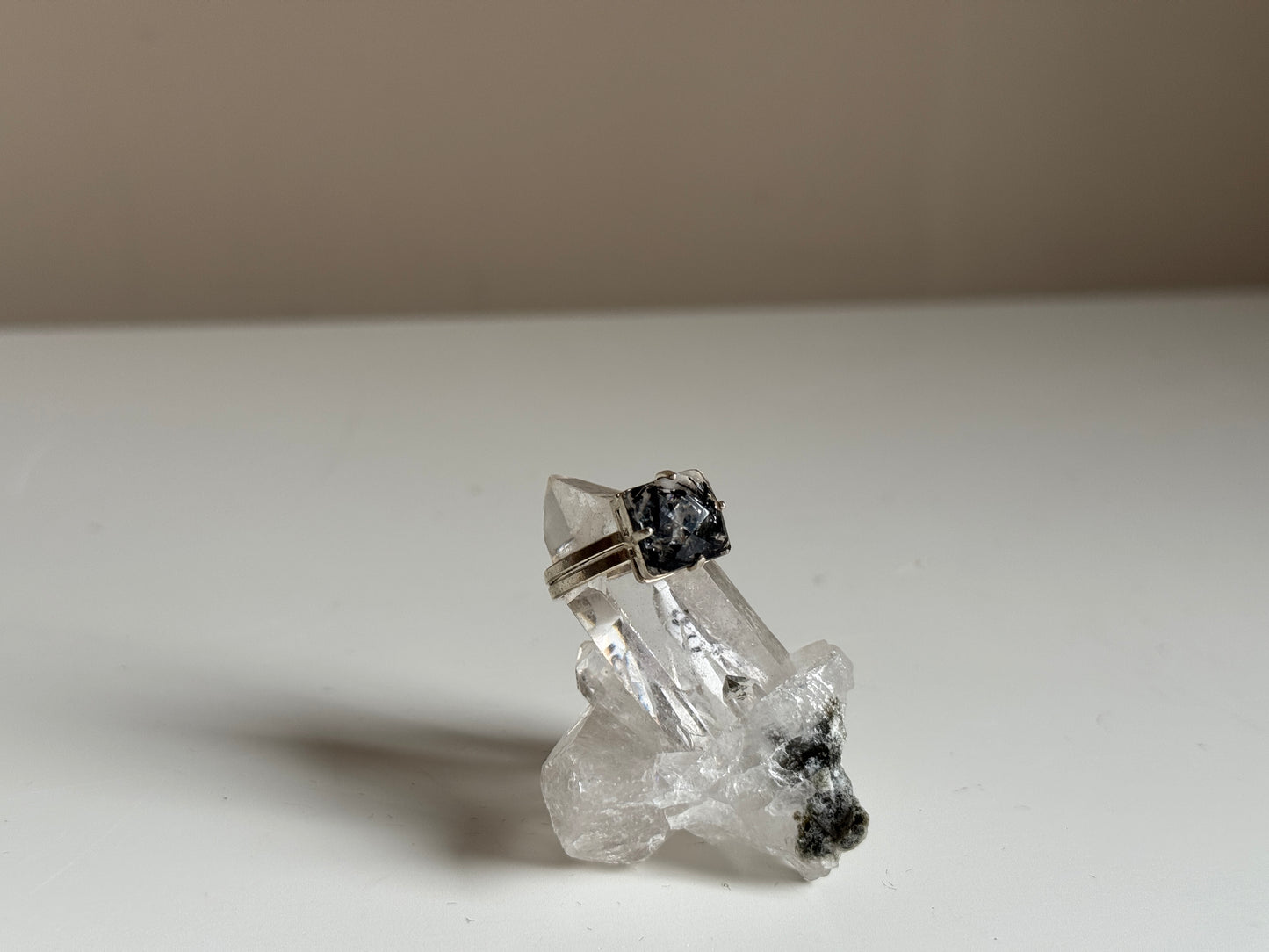 Verstelbare Ring met Toermalijnkwarts – Zilver