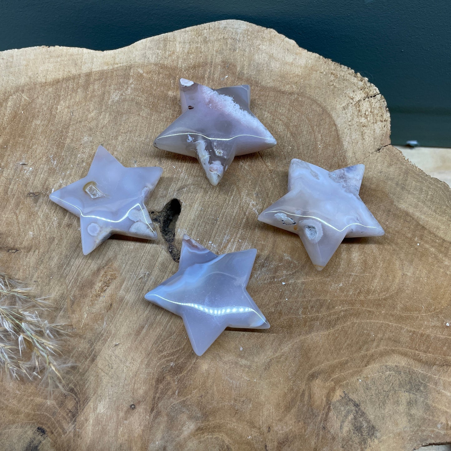 Flower agaat in gepolijste vorm – liefdevolle energie voor het hartchakra