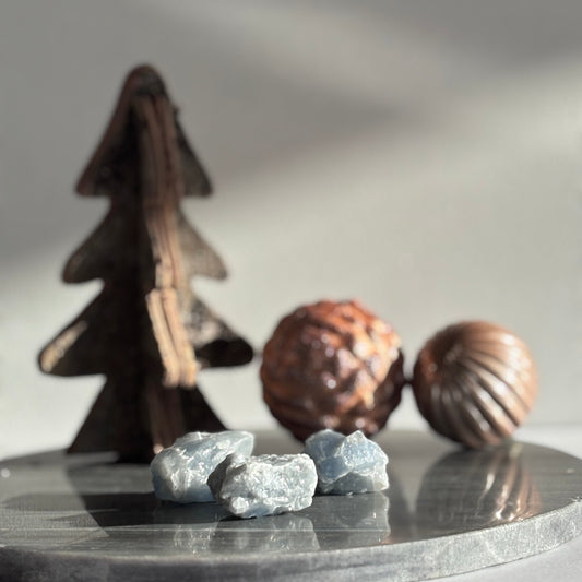 Calciet blauw, ruw stukje