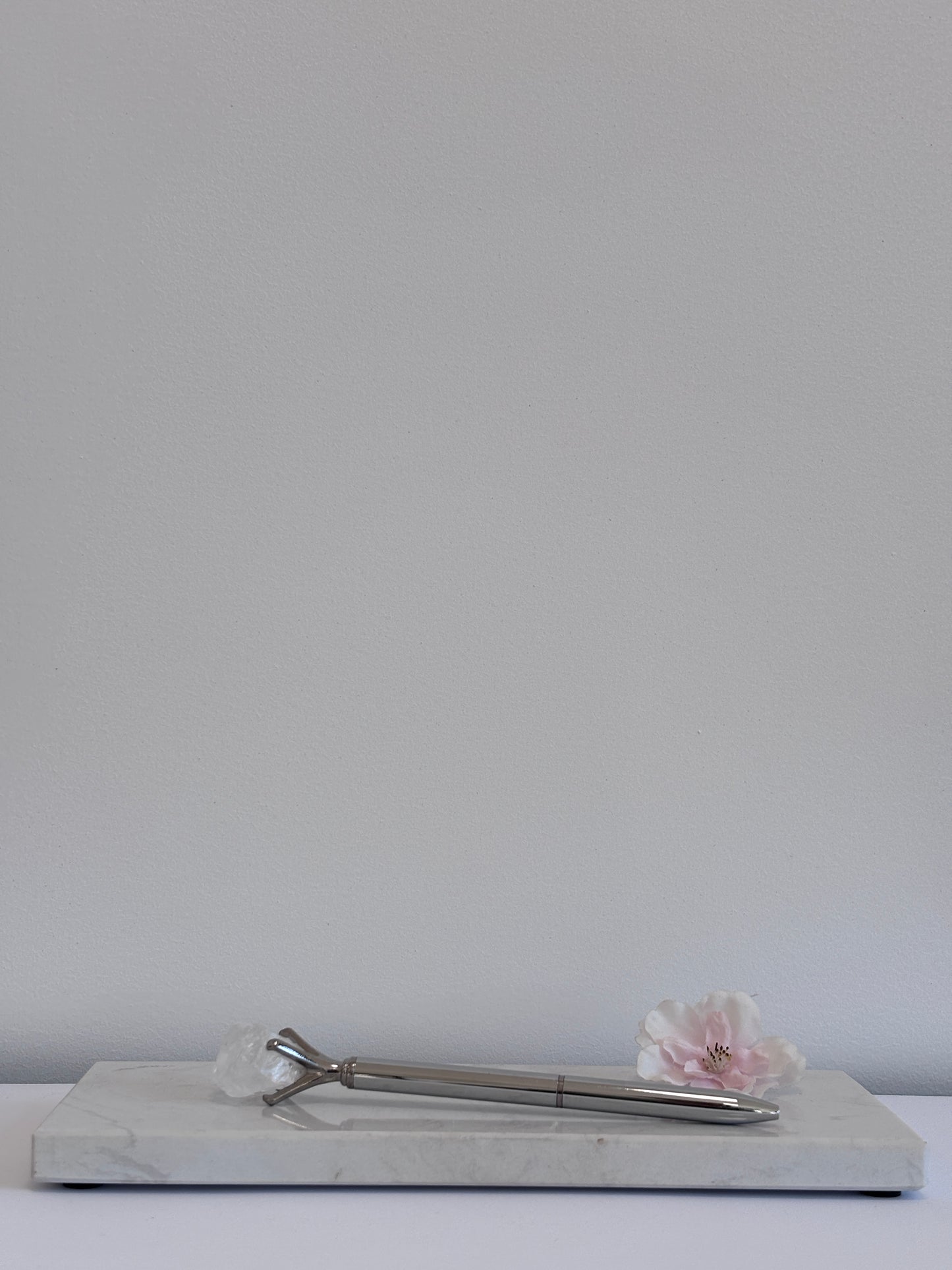 Edelsteen Pen – Rozenkwarts, Amethist, Fluoriet, Bergkristal, Pyriet of Apatiet