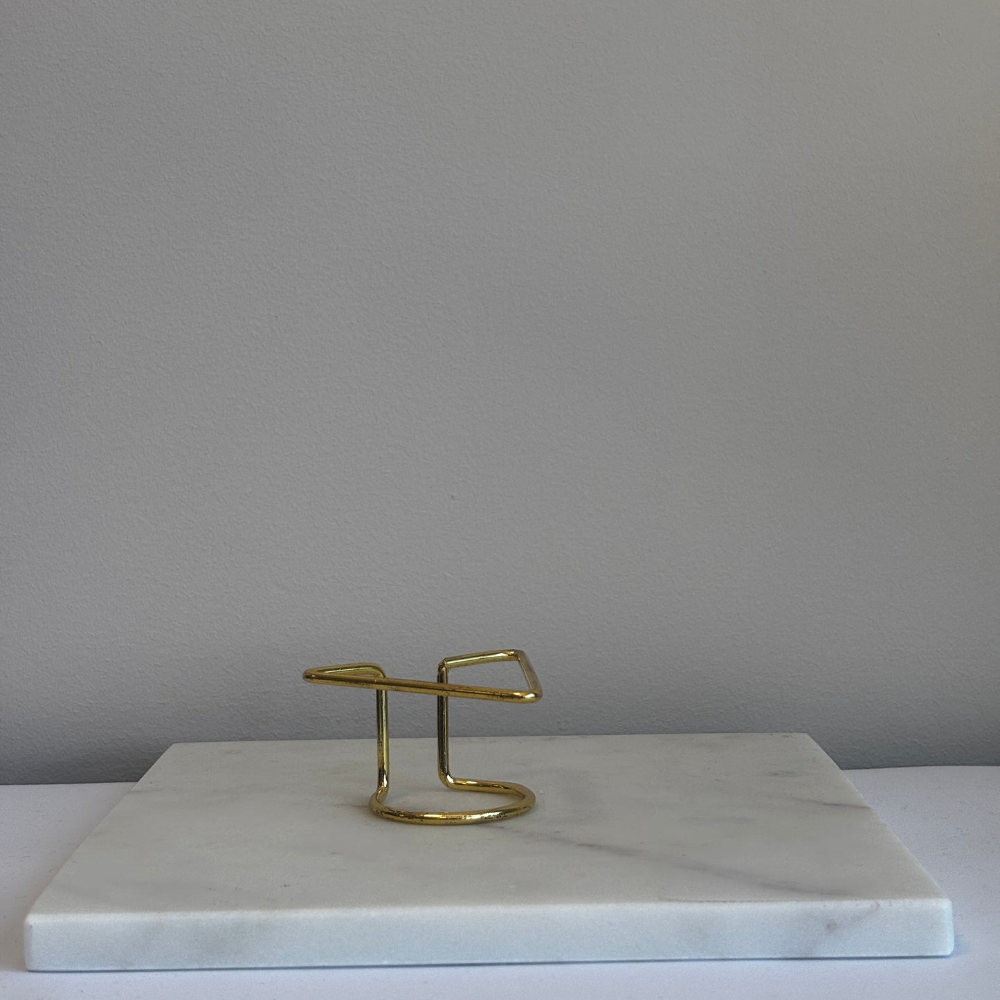 Minimalistische edelsteen standaard – Goud of zilver