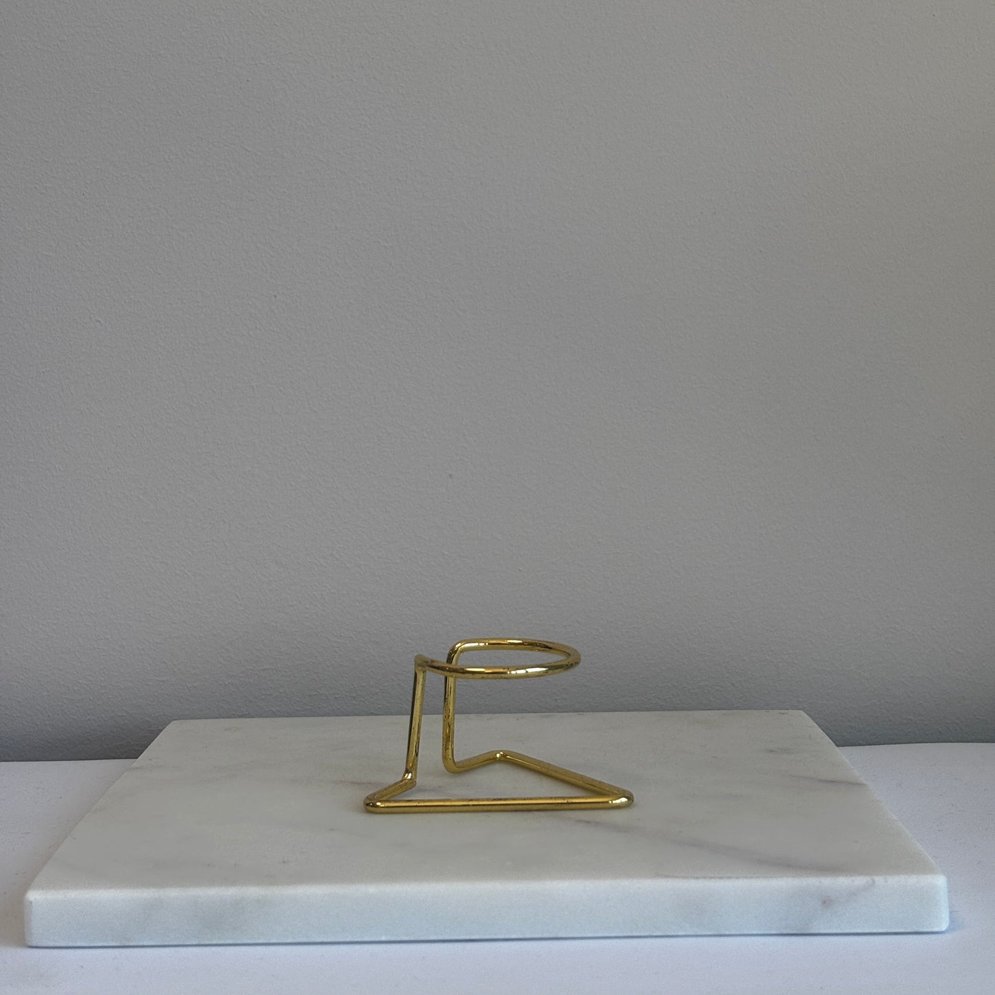 Minimalistische edelsteen standaard – Goud of zilver