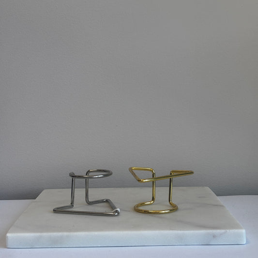 Minimalistische edelsteen standaard – Goud of zilver