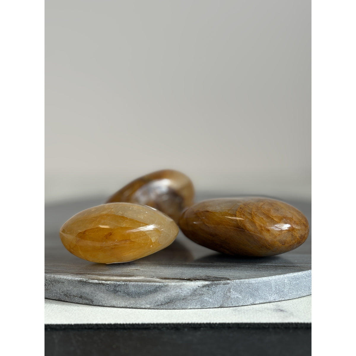 Golden healer handsteen van bovenaf