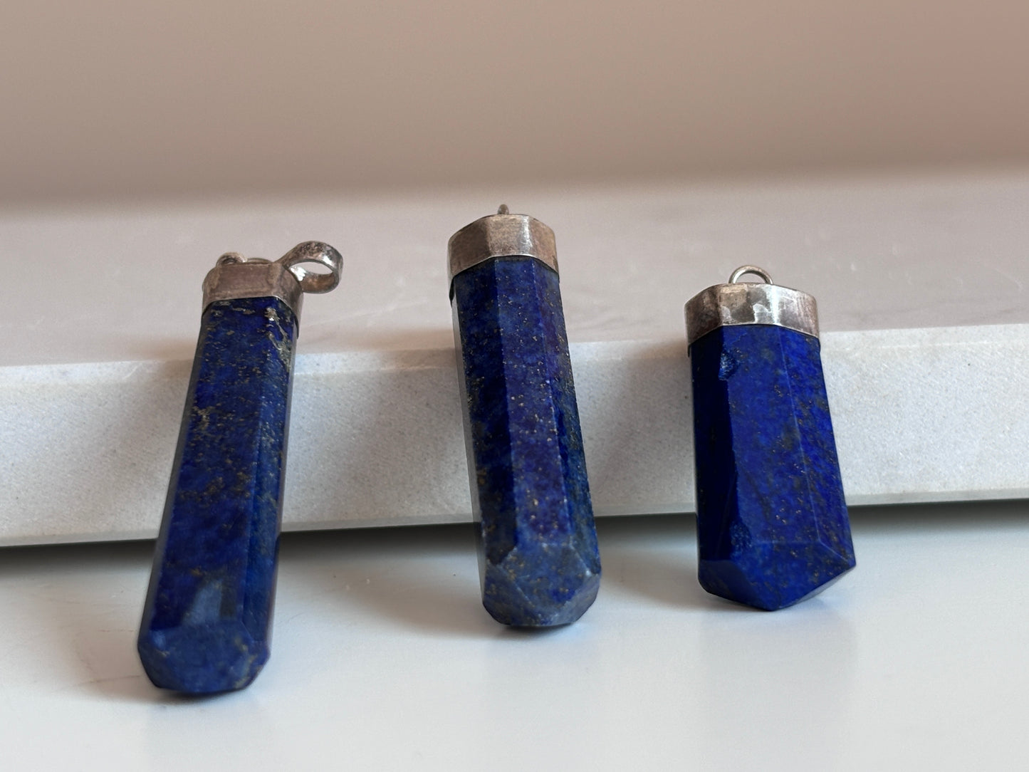 Lapis Lazuli, hanger