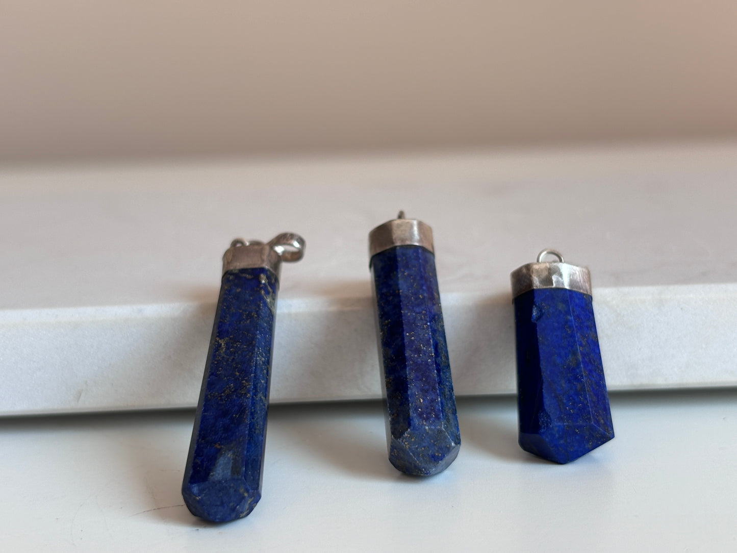 Lapis Lazuli, hanger