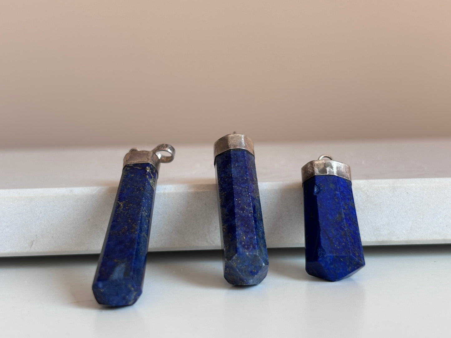 Lapis Lazuli, hanger