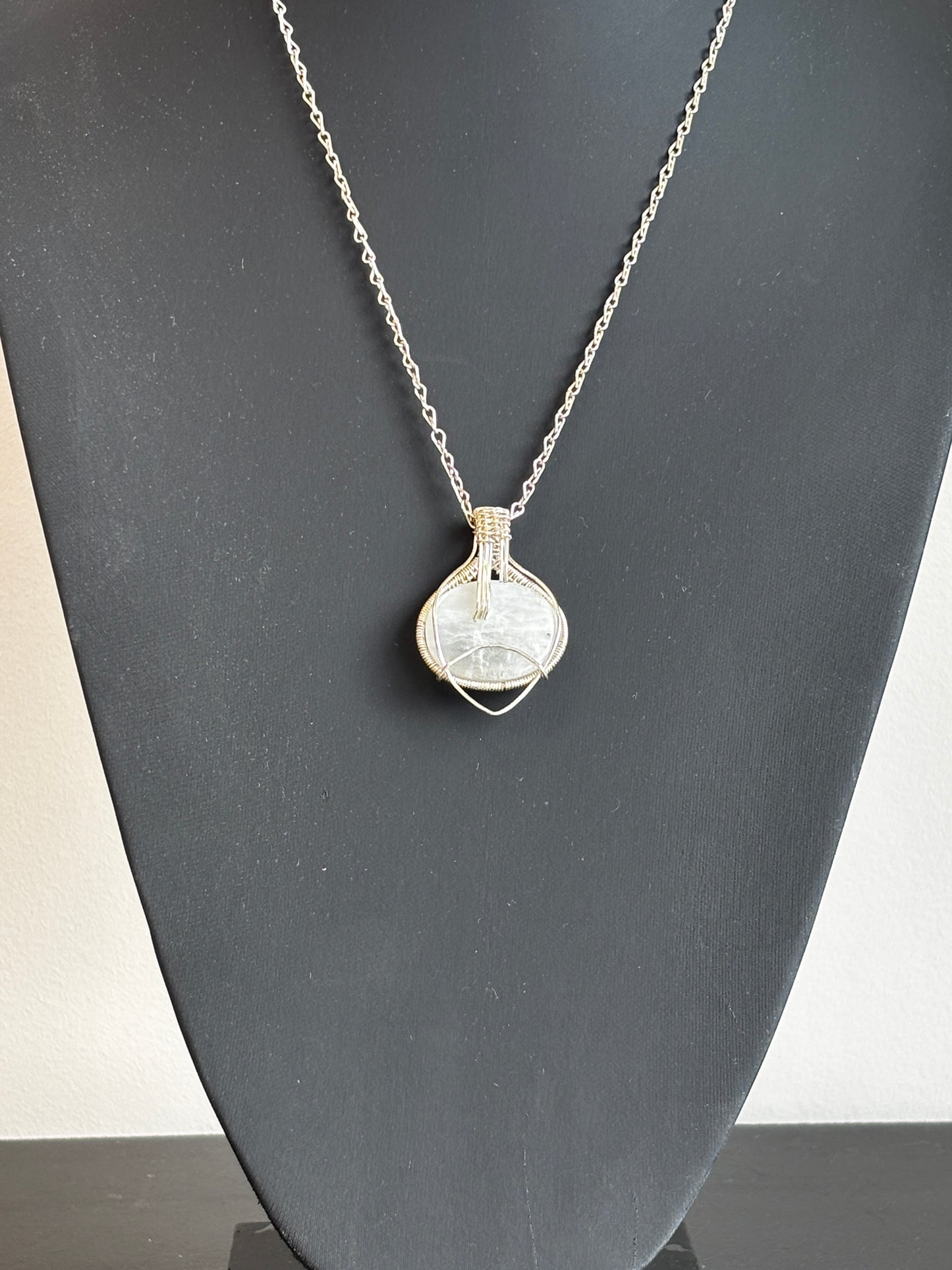 Witte maansteen, ketting