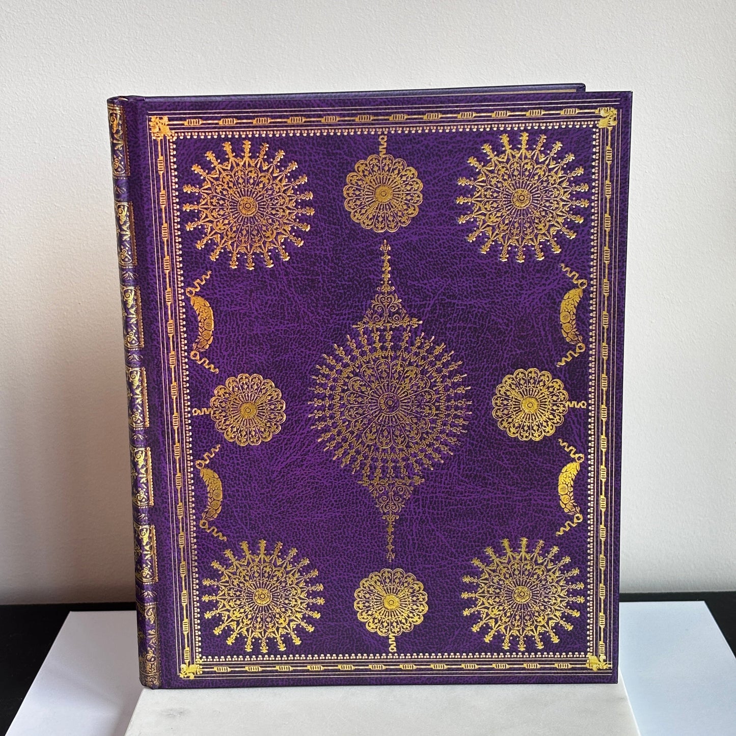 Versailles oversize journal Peter Pauper paarse omslag met goudfolie