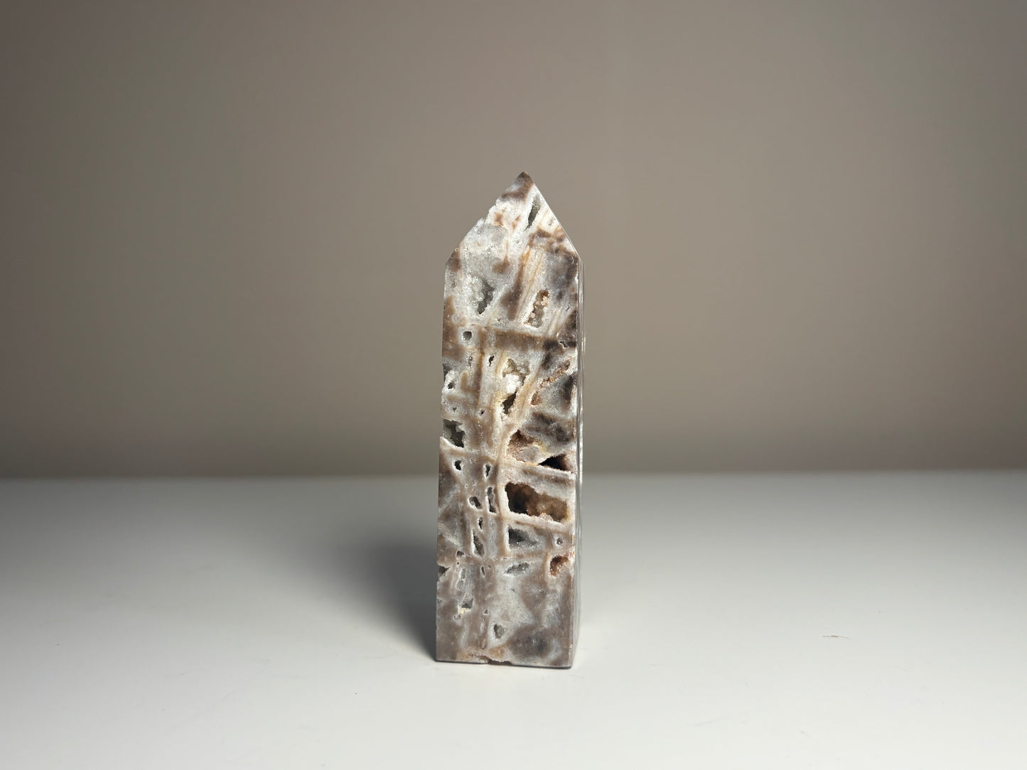 37. Sphaleriet, obelisk