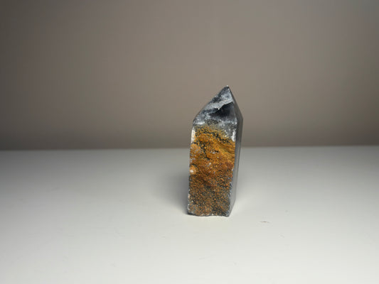 4. Sphaleriet, obelisk
