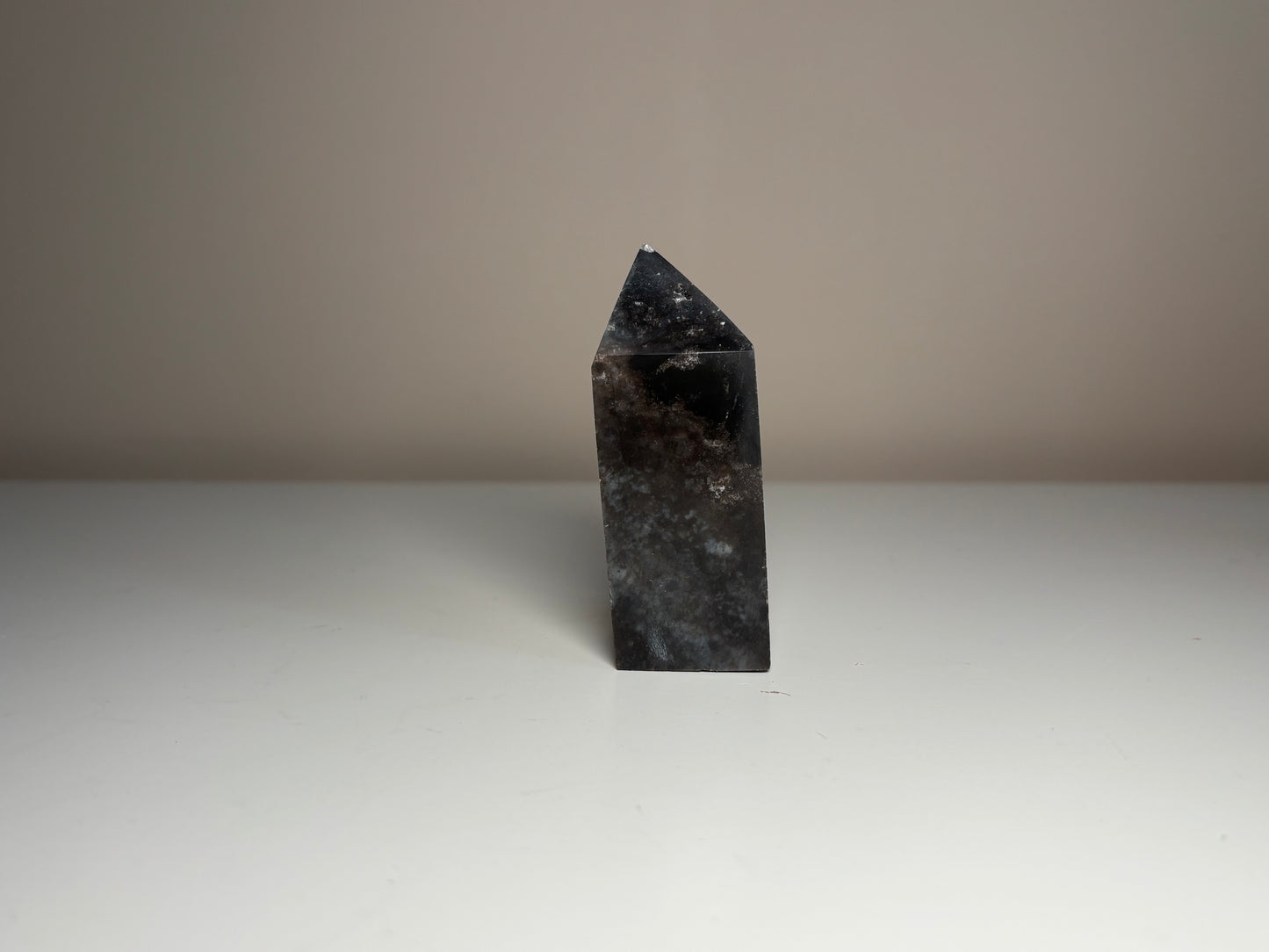 4. Sphaleriet, obelisk