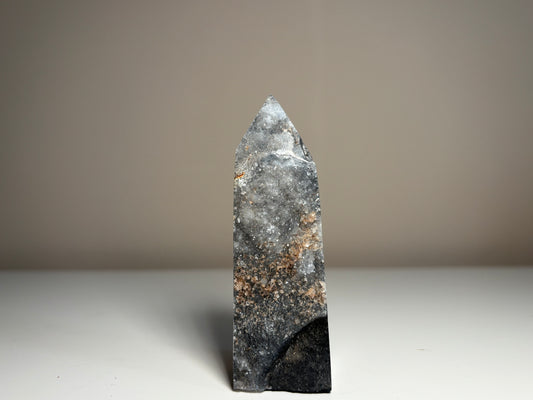 13. Sphaleriet, obelisk