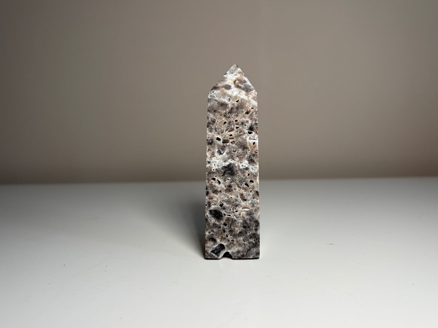 39. Sphaleriet, obelisk