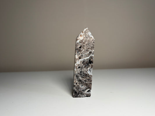 39. Sphaleriet, obelisk
