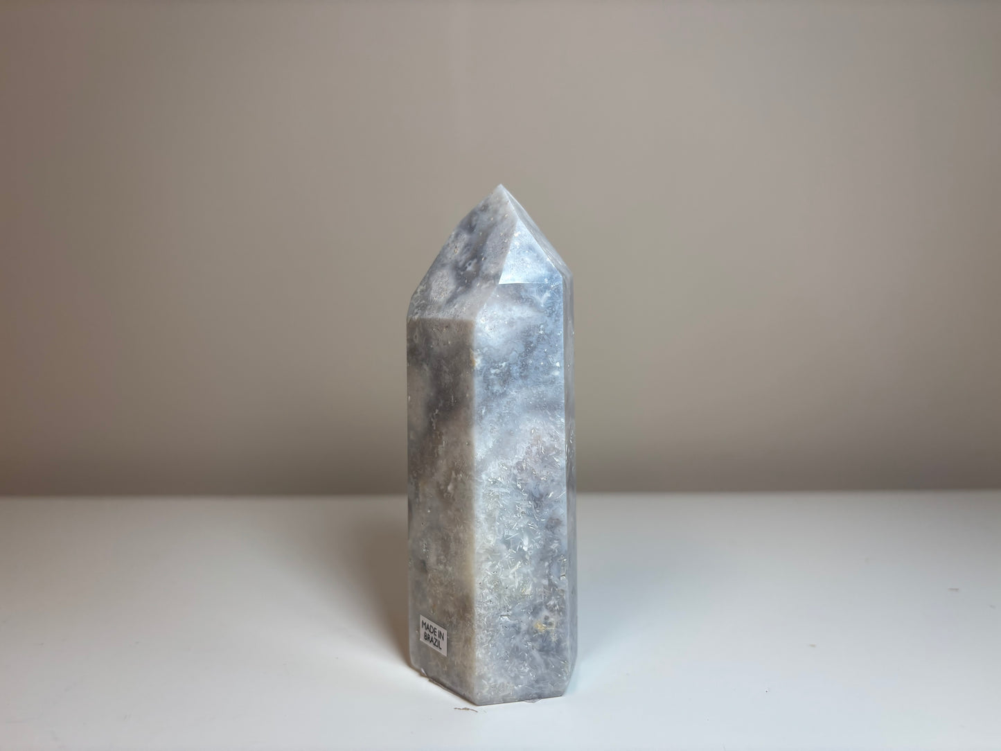 Amethist roze, obelisk, nummer 6.