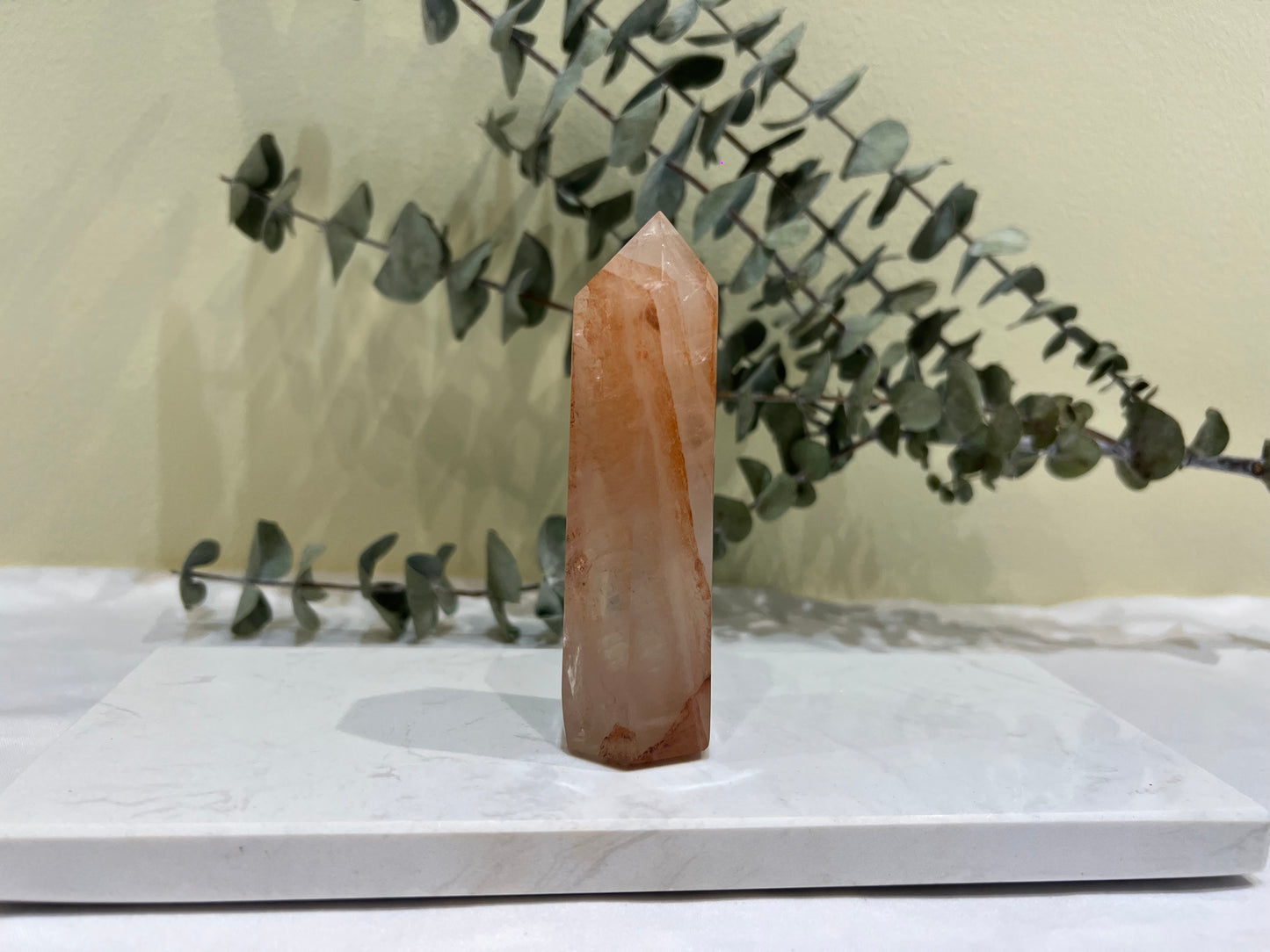 Bergkristal rood (red healer), obelisk