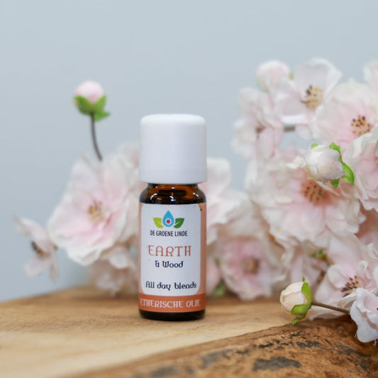 Productfoto van Earth & Wood etherische olie 10 ml van De Groene Linde