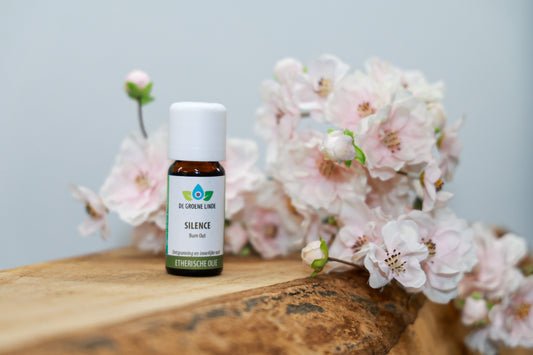 Flesje De Groene Linde – Silence etherische olie 10 ml van DIBA, helende compositie met elemi en mirre voor innerlijke rust en stilte