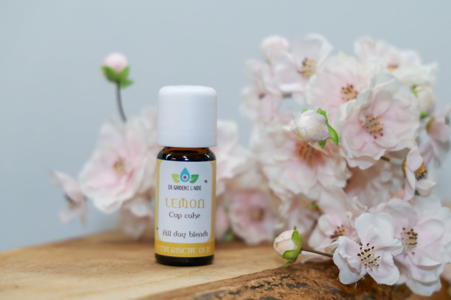 Flesje De Groene Linde – Lemon Cupcake etherische olie 10 ml van DIBA, frisse zoete geur met citroen, vanille, kaneel en tonkaboon