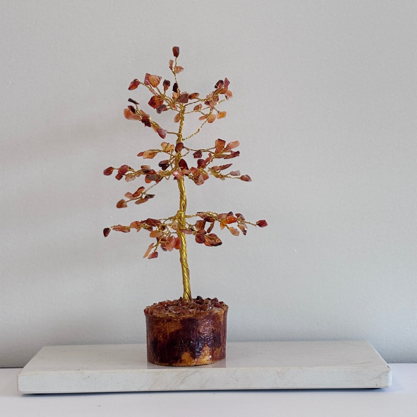 Edelsteenboompje van carneool – oranje kristallen boompje voor motivatie, creativiteit en levenslust