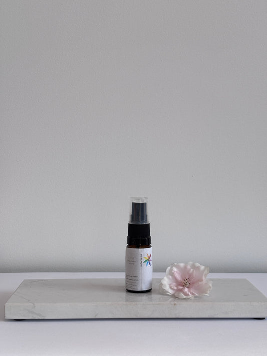 1e Chakra Auraspray van Tamara’s Relaxplek – natuurlijke spray met sandelhout en rode jaspis voor aarding en stabiliteit