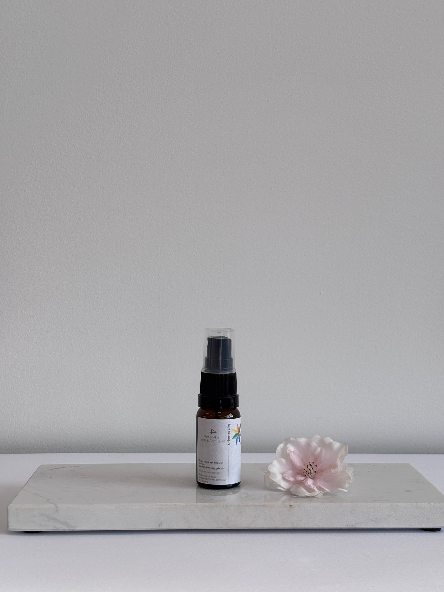 4e Chakra Auraspray van Tamara’s Relaxplek – natuurlijke spray met roos en tijgeroog voor liefde en hartchakra-balans