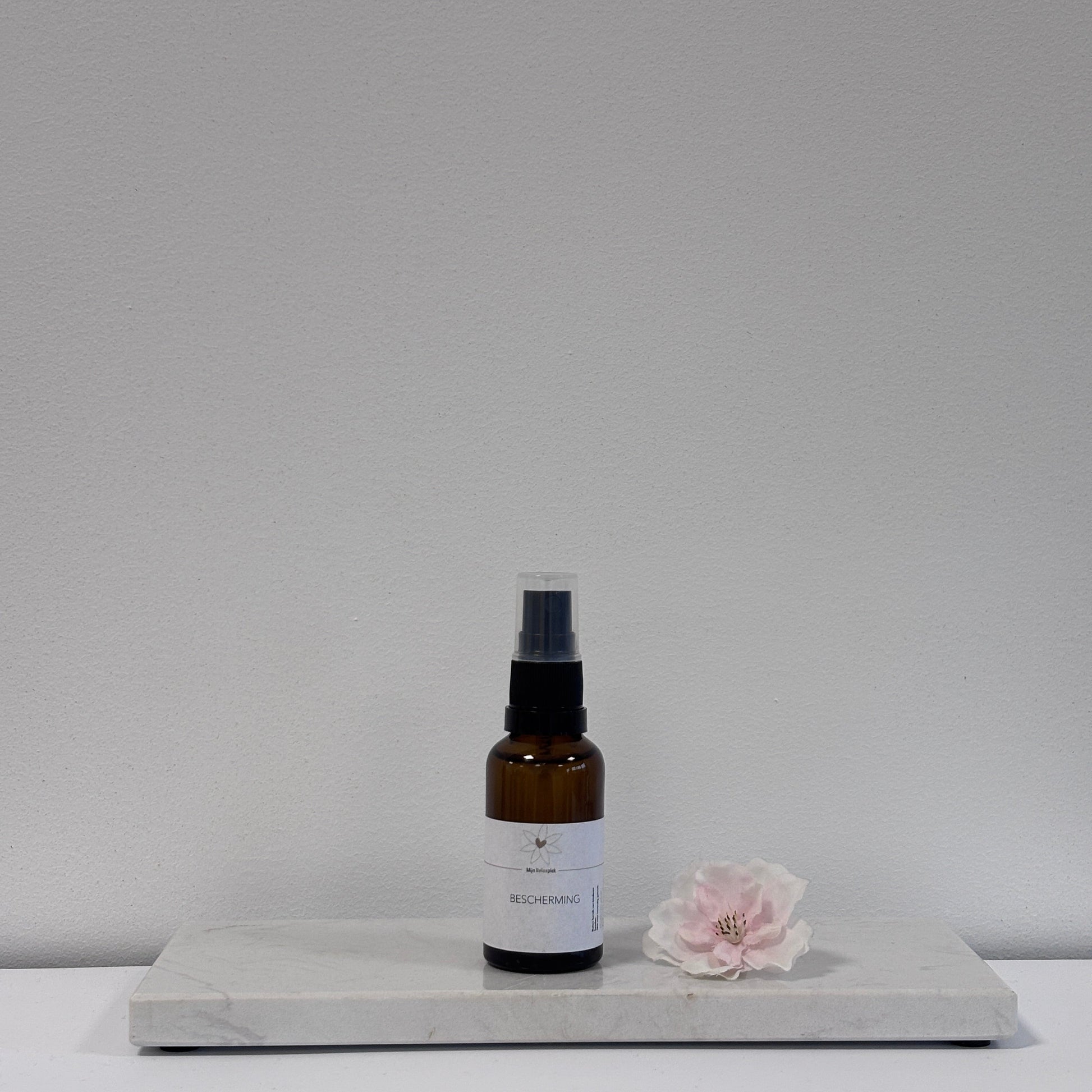 Bescherming Auraspray van Tamara’s Relaxplek – natuurlijke spray met salie en atlasceder voor bescherming en innerlijke rust - DiBA