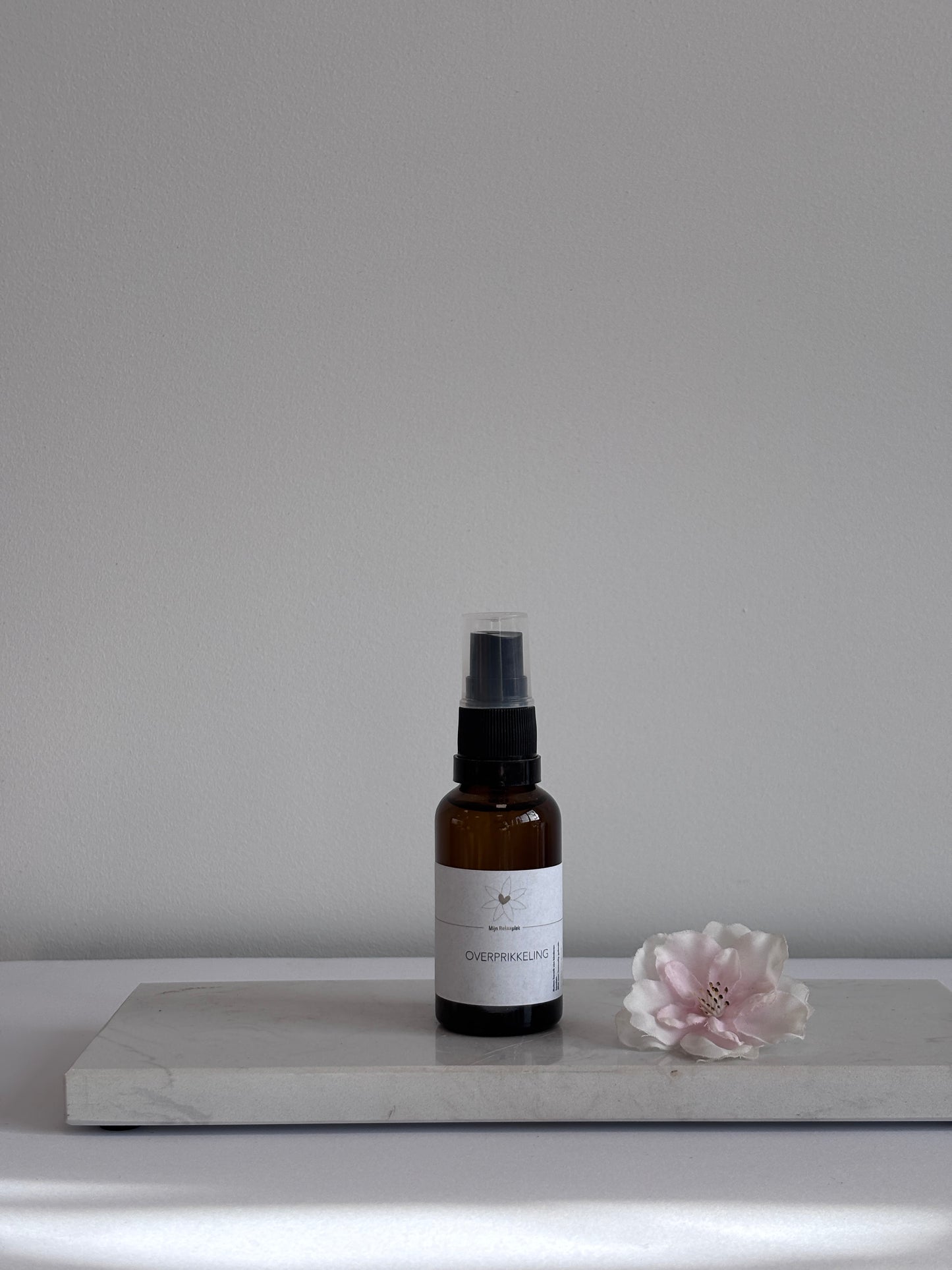Overprikkeling Auraspray 30 ml van Tamara’s Relaxplek – natuurlijke spray met melisse en kamille voor rust en ontspanning