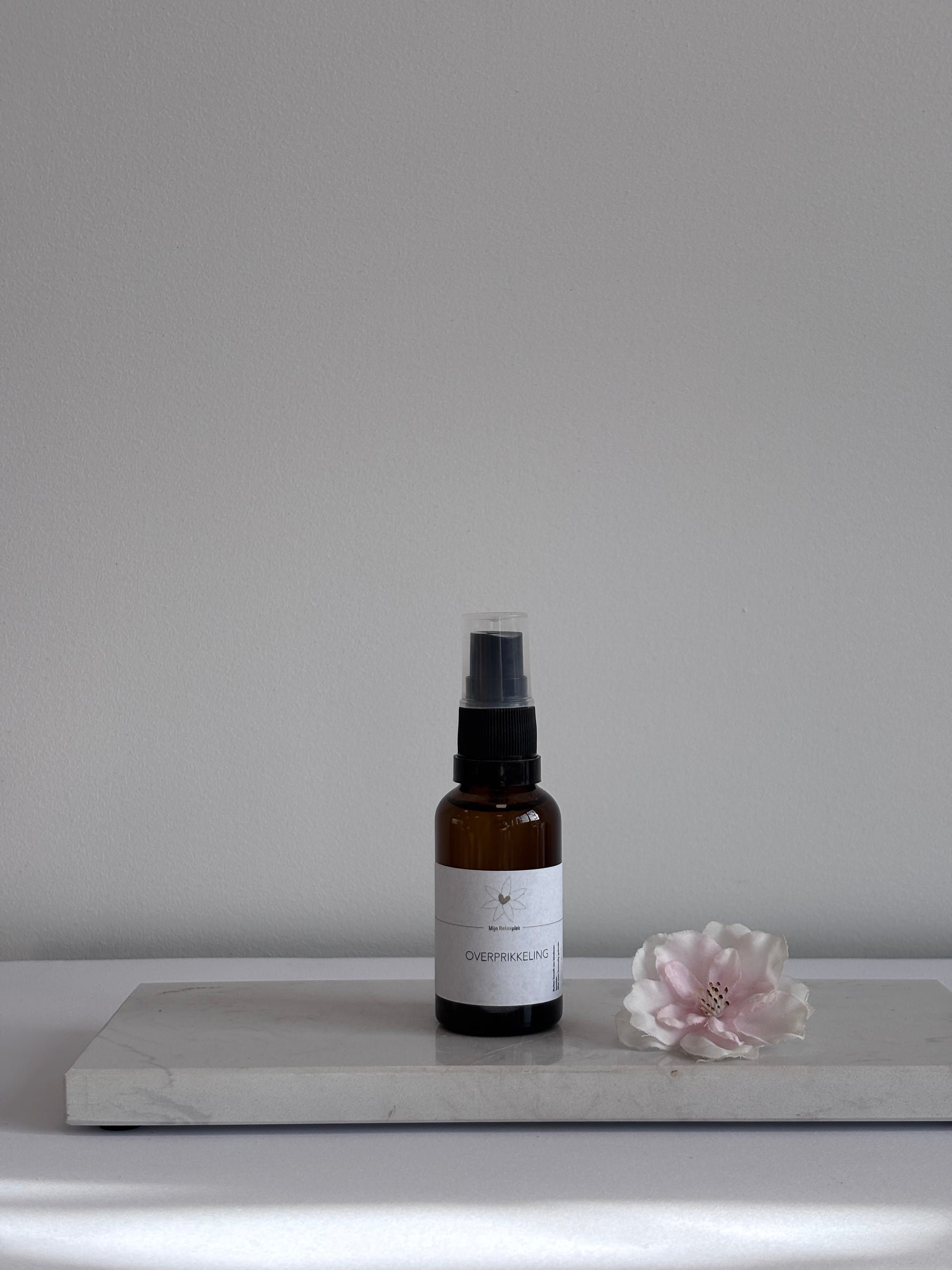 Overprikkeling Auraspray 30 ml van Tamara’s Relaxplek – natuurlijke spray met melisse en kamille voor rust en ontspanning