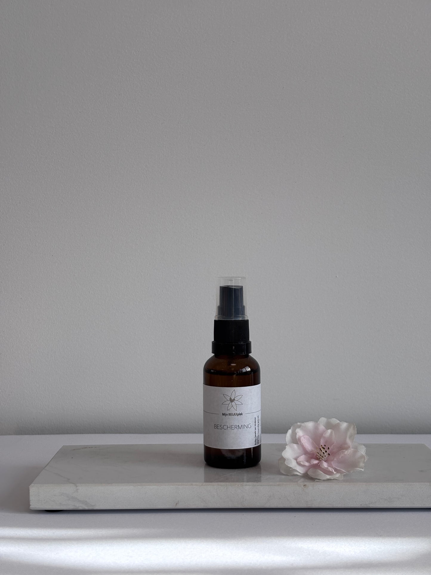 Reiniging Auraspray van Tamara’s Relaxplek – natuurlijke spray met benzoë en salie voor zuivering en bescherming van de aura